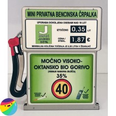 Bencinska črpalka z Jegrom za 40 let